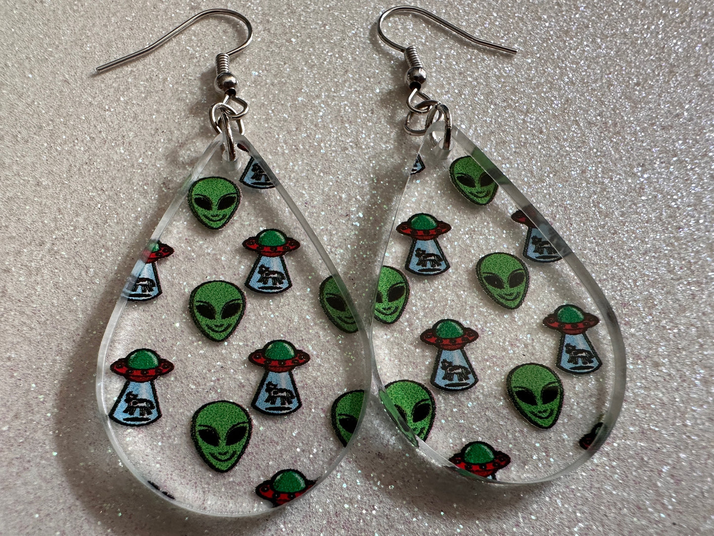 Alien Earrings: Laser Cut Acrylic Aliens, Cow Abduction, Area 51, Aliens, Extraterrestrial, Astronomy, Gag Gift, Best Gifts for Her/Him/Them