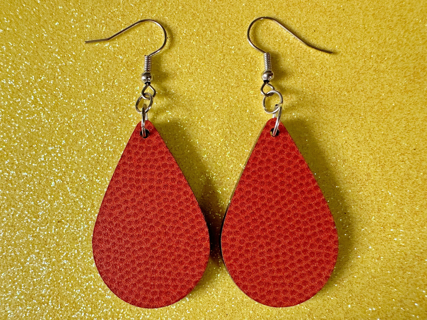 Basketball Earrings: Laser Cut Acrylic Basketball Print, Sports, NBA, PE Class, Sports Team, Sport Teams, Best Gifts for Her/Him/Them