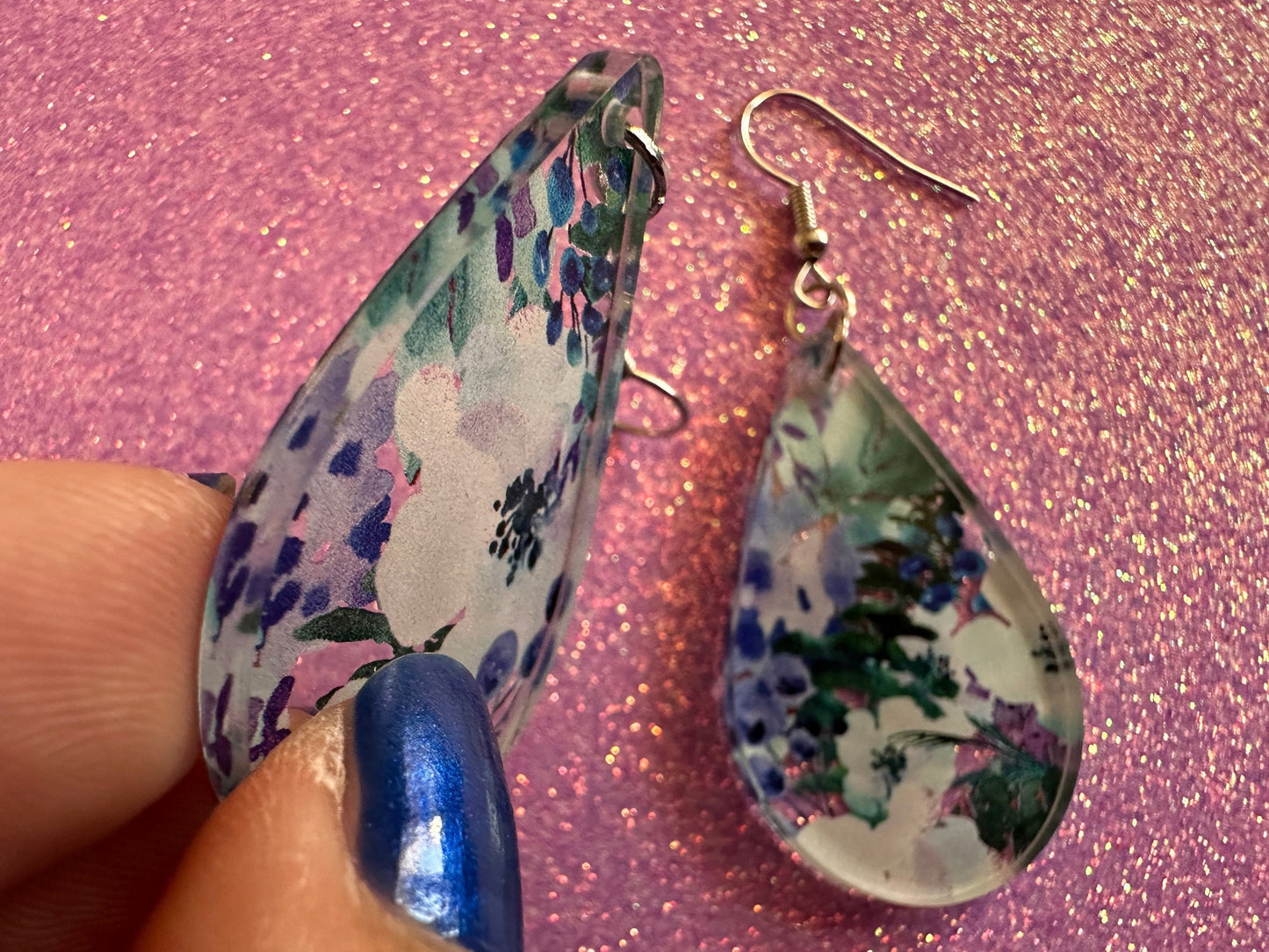Blue & White Flower Earrings: Laser Cut Acrylic Flowers, Floral, Flowers, Plants, Bouquet, Summer Vibes, Best Gifts for Her/Him/Them