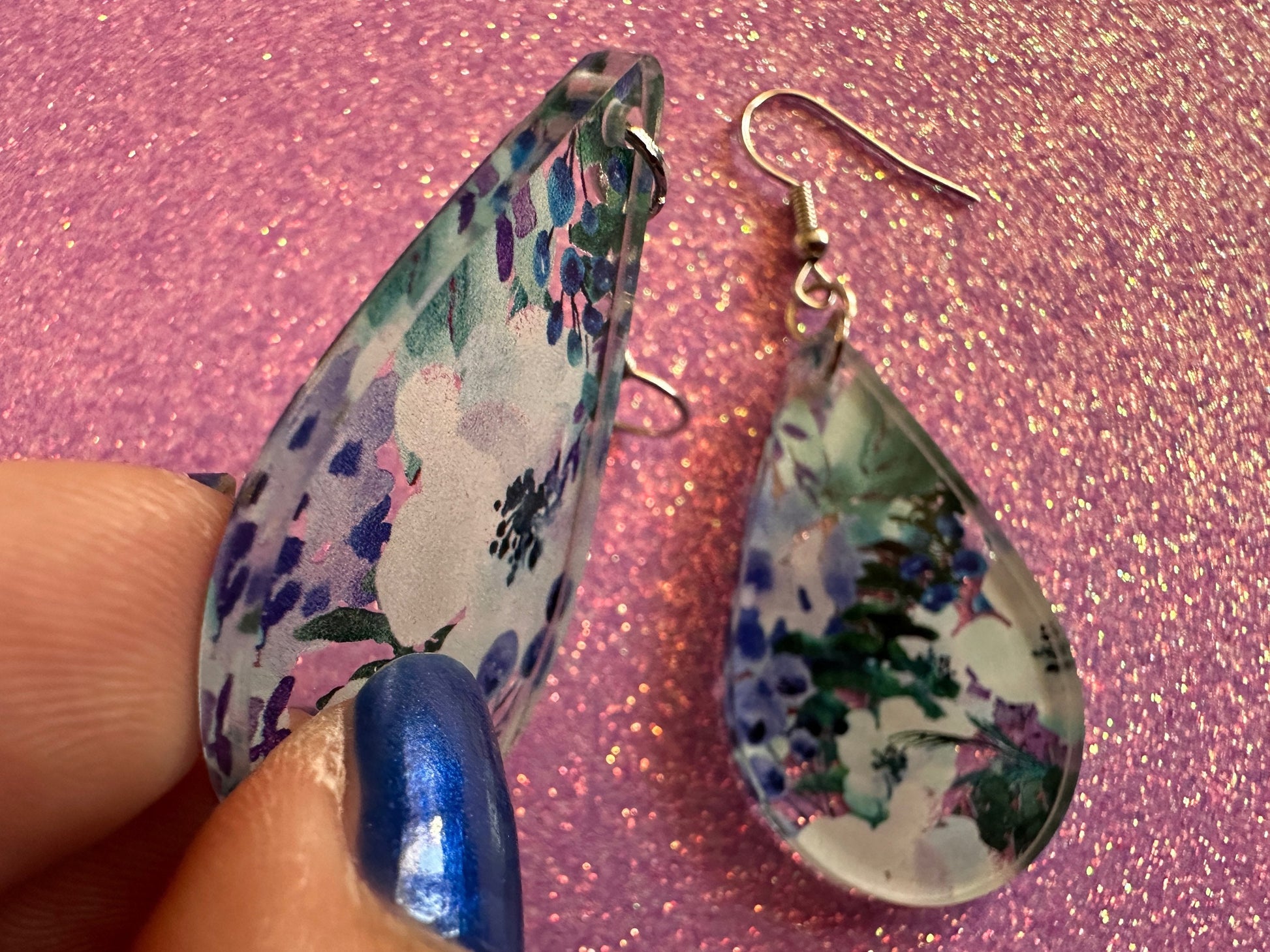 Blue & White Flower Earrings: Laser Cut Acrylic Flowers, Floral, Flowers, Plants, Bouquet, Summer Vibes, Best Gifts for Her/Him/Them