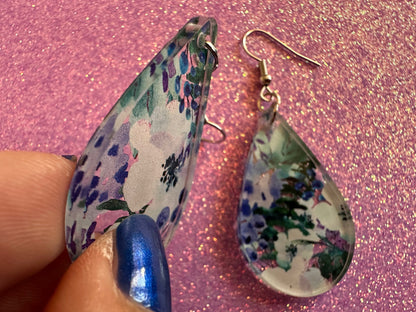 Blue & White Flower Earrings: Laser Cut Acrylic Flowers, Floral, Flowers, Plants, Bouquet, Summer Vibes, Best Gifts for Her/Him/Them
