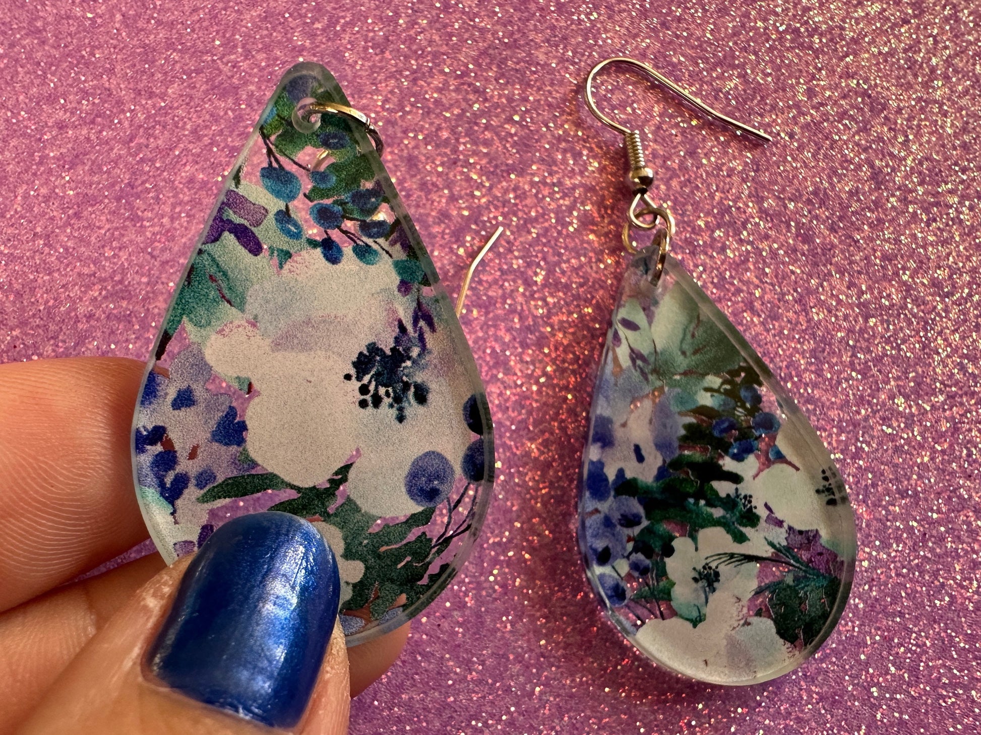 Blue & White Flower Earrings: Laser Cut Acrylic Flowers, Floral, Flowers, Plants, Bouquet, Summer Vibes, Best Gifts for Her/Him/Them