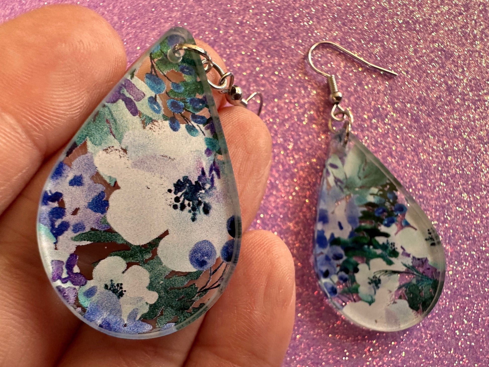 Blue & White Flower Earrings: Laser Cut Acrylic Flowers, Floral, Flowers, Plants, Bouquet, Summer Vibes, Best Gifts for Her/Him/Them
