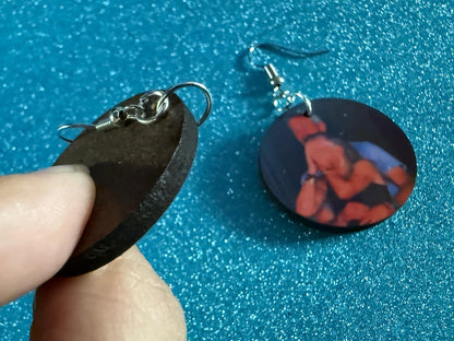 Coldplay Kiss Cam Earrings - Meme Earrings Concert Affair
