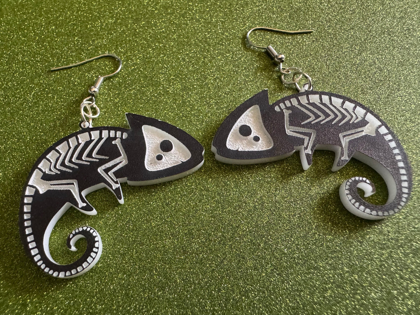Dainty Halloween Gecko Earrings: Laser Cut Acrylic Geckos, Lizard Amphibian Skeleton, Novelty Jewelry, Gag Gift, Best Gifts for Her/Him/Them