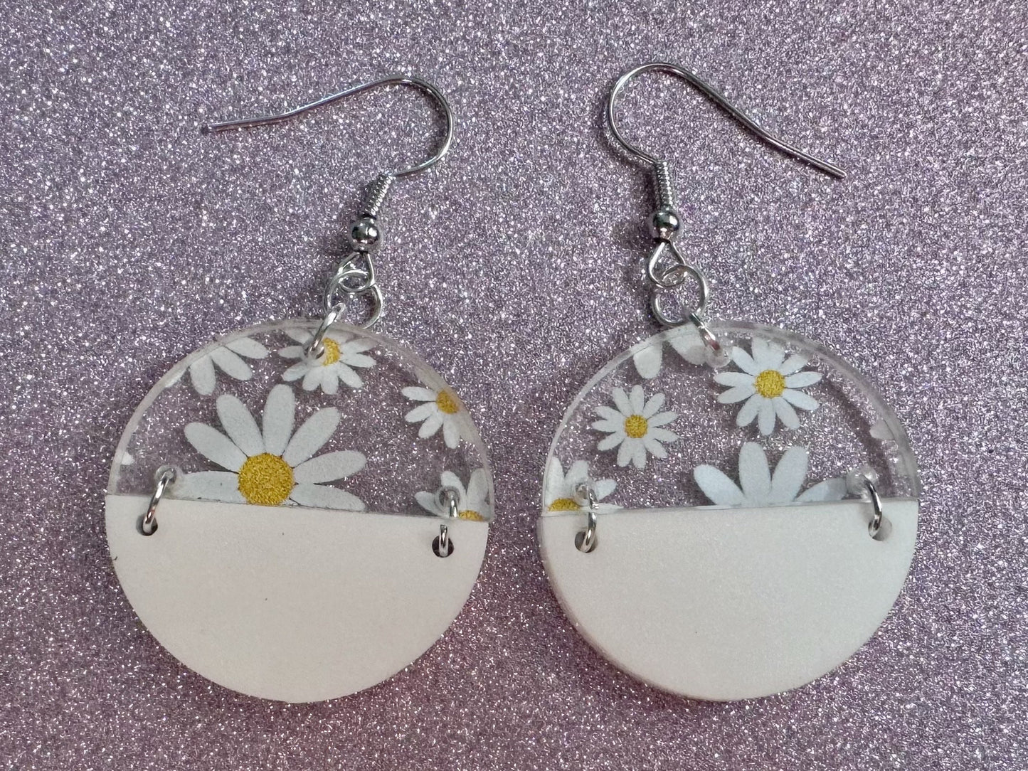 Daisy Earrings: Laser Cut Acrylic Flowers, Floral, Flowers, White Flowers, Bouquet, Plants, Summer, Valentines, Best Gifts for Her/Him/Them