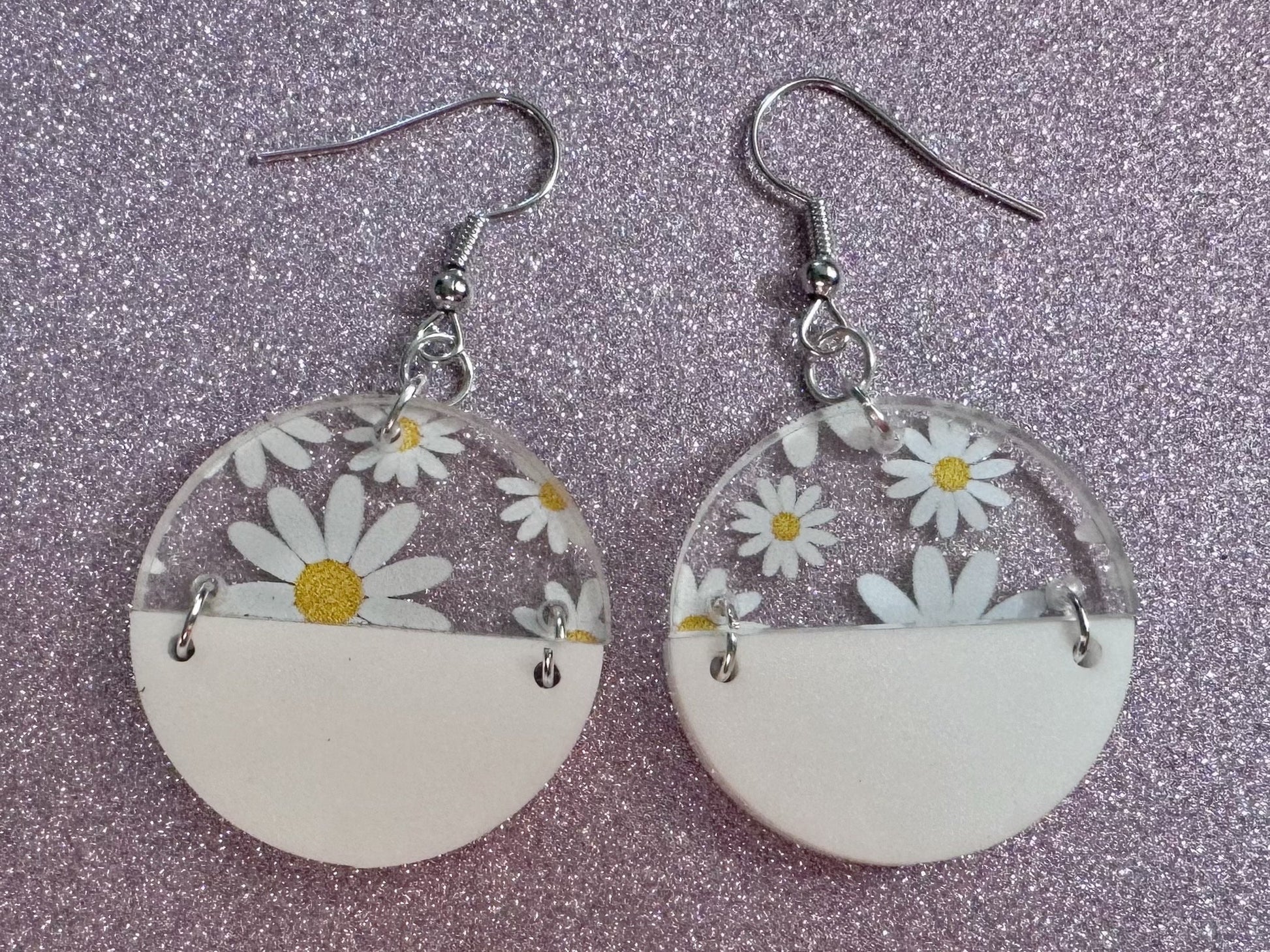 Daisy Earrings: Laser Cut Acrylic Flowers, Floral, Flowers, White Flowers, Bouquet, Plants, Summer, Valentines, Best Gifts for Her/Him/Them