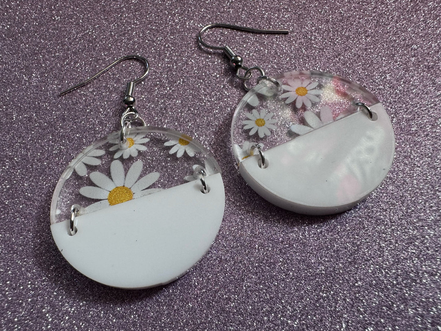 Daisy Earrings: Laser Cut Acrylic Flowers, Floral, Flowers, White Flowers, Bouquet, Plants, Summer, Valentines, Best Gifts for Her/Him/Them