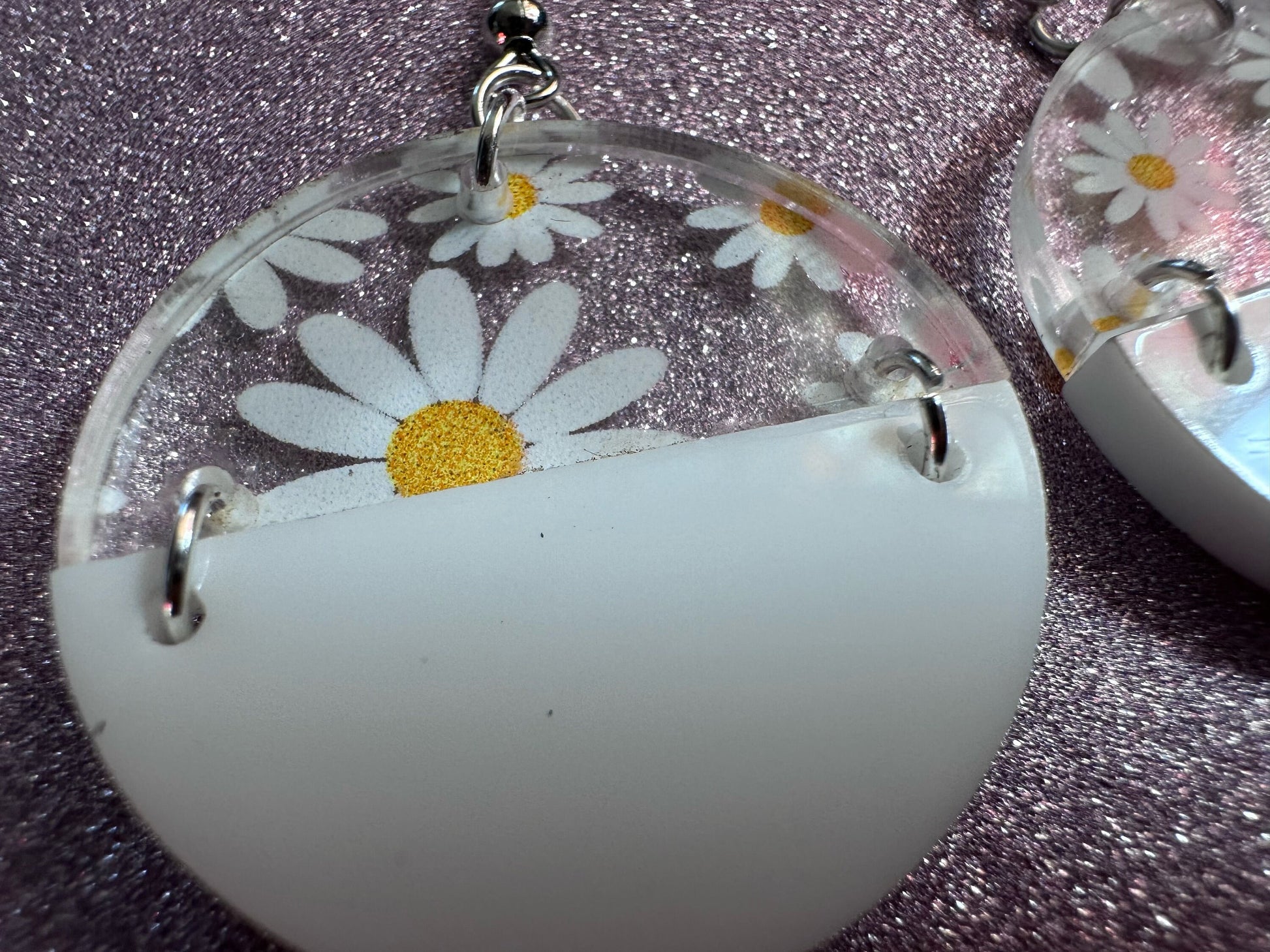 Daisy Earrings: Laser Cut Acrylic Flowers, Floral, Flowers, White Flowers, Bouquet, Plants, Summer, Valentines, Best Gifts for Her/Him/Them