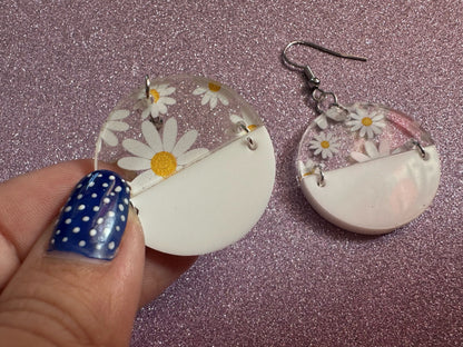Daisy Earrings: Laser Cut Acrylic Flowers, Floral, Flowers, White Flowers, Bouquet, Plants, Summer, Valentines, Best Gifts for Her/Him/Them