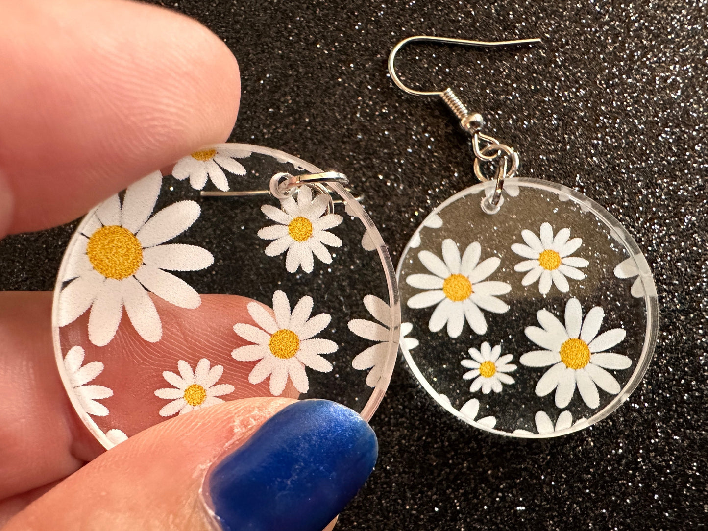 Daisy Earrings: Laser Cut Acrylic Flowers, Floral, Flowers, White Flowers, Bouquet, Plants, Summer, Valentines, Best Gifts for Her/Him/Them