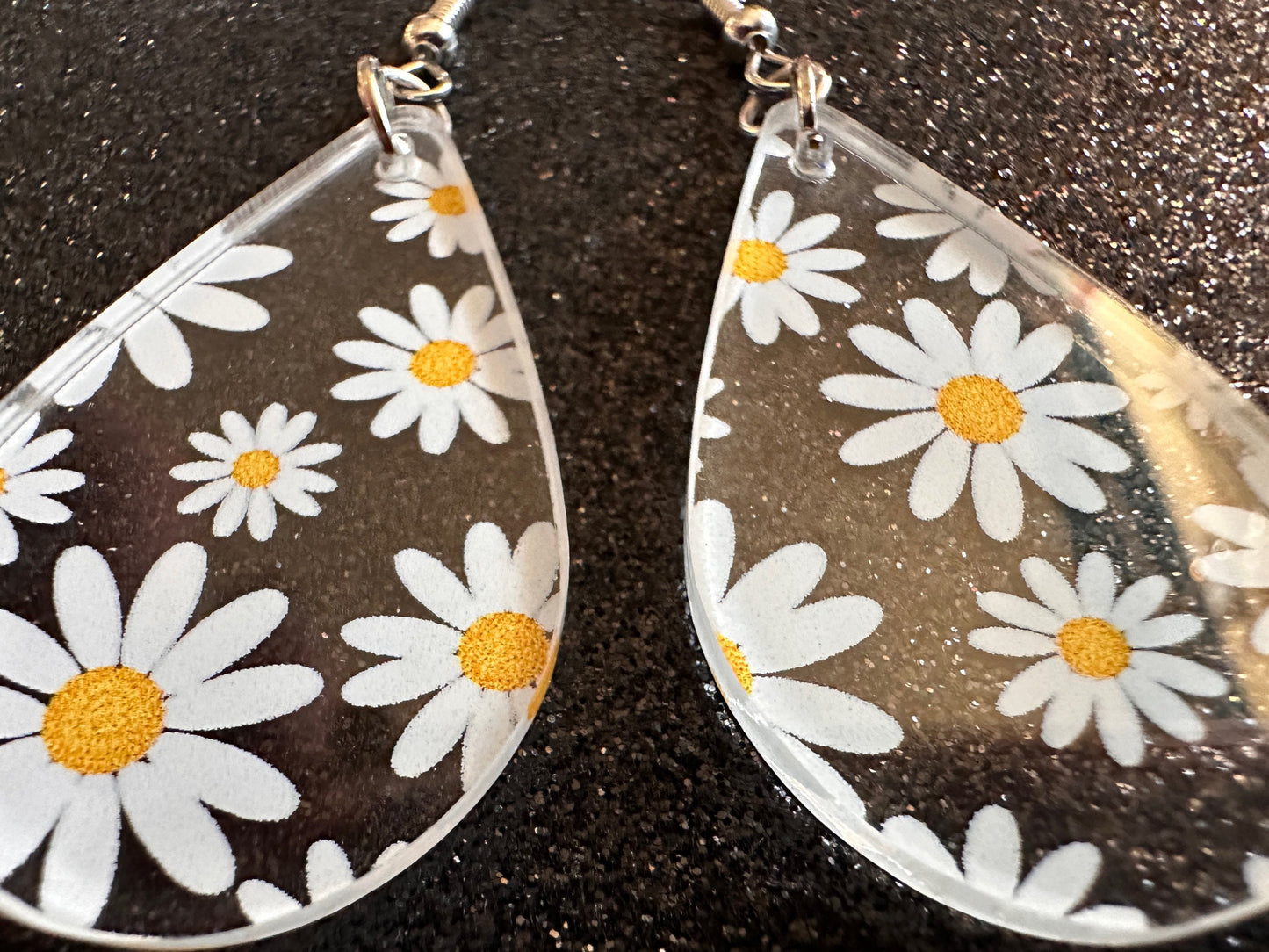 Daisy Earrings: Laser Cut Acrylic Flowers, Floral, Flowers, White Flowers, Bouquet, Plants, Summer, Valentines, Best Gifts for Her/Him/Them