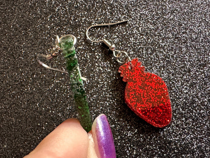 Glittery Christmas Light Earrings: Laser Cut Acrylic Christmas, Winter, Festive, Xmas, Green Earrings, Holidays, Gifts for Her/Him/Them