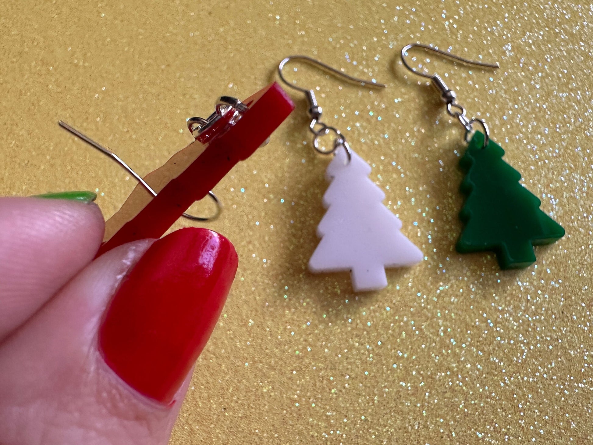 Laser Cut Acrylic Christmas Tree Earrings: Holiday Jewelry