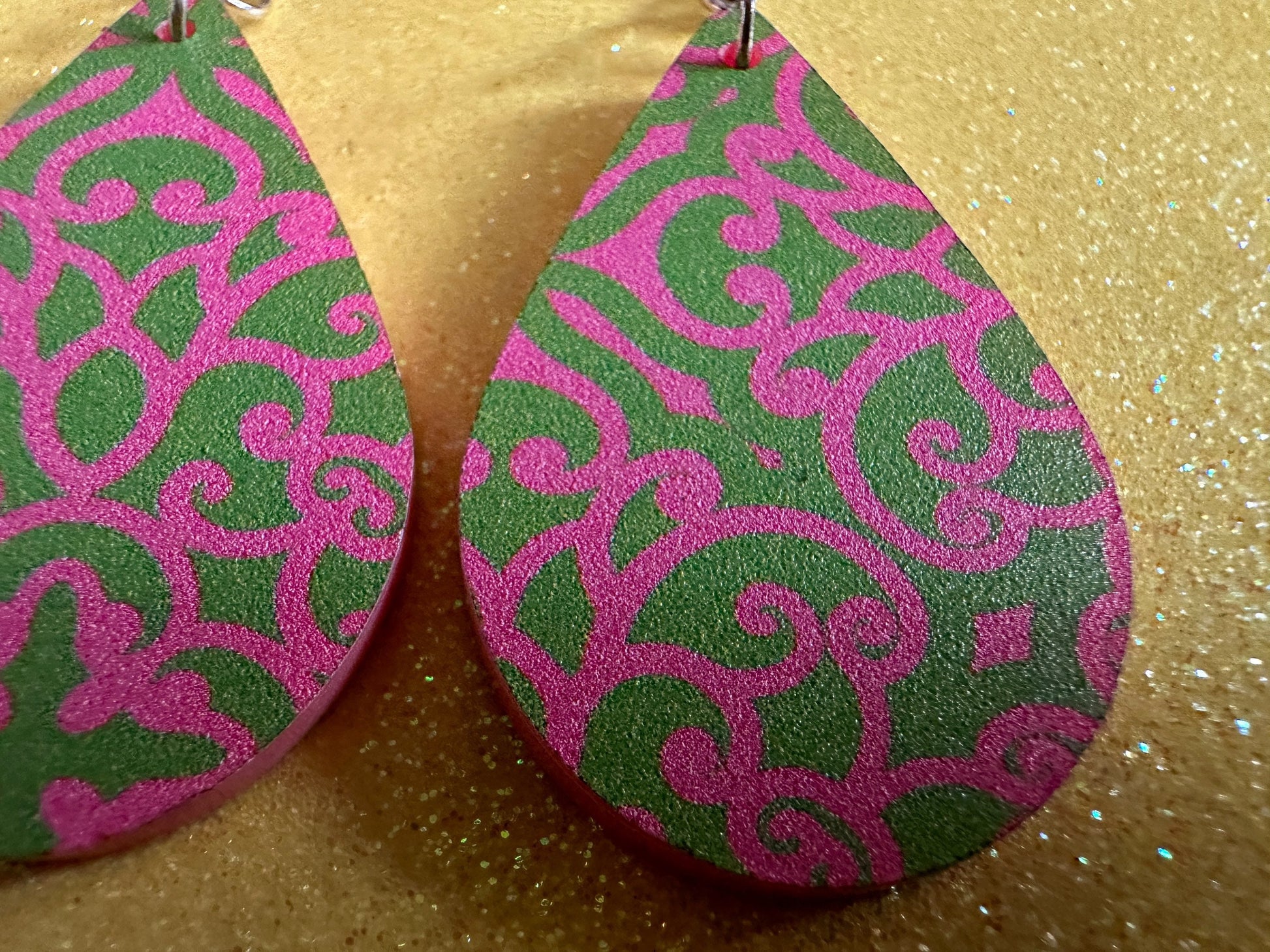 Optical Illusion Earrings: Laser Cut Acrylic Earrings, Art, Pink & Green Earrings, Symmetrical Pattern, Unique,  Best Gifts for Her/Him/Them