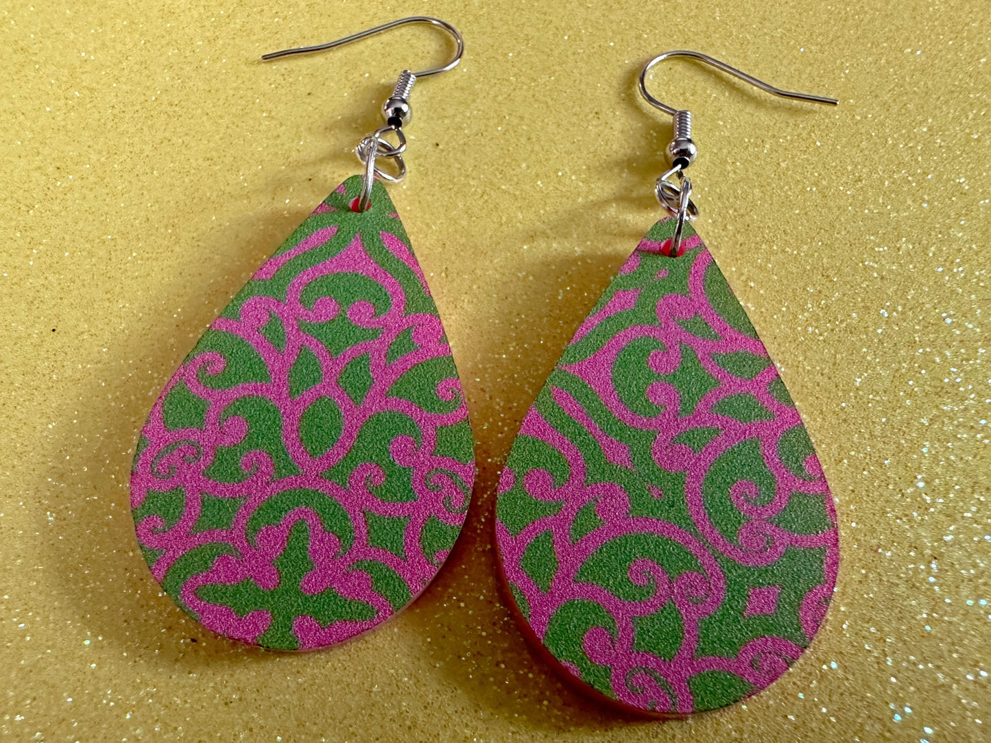 Optical Illusion Earrings: Laser Cut Acrylic Earrings, Art, Pink & Green Earrings, Symmetrical Pattern, Unique,  Best Gifts for Her/Him/Them