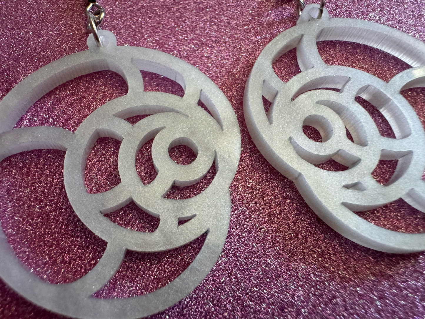 Pearlescent Shell Earrings: Laser Cut Acrylic Shells, Ocean, Beach, Seashells, Pearl, Mollusks, Sea Creature, Best Gifts for Her/Him/Them