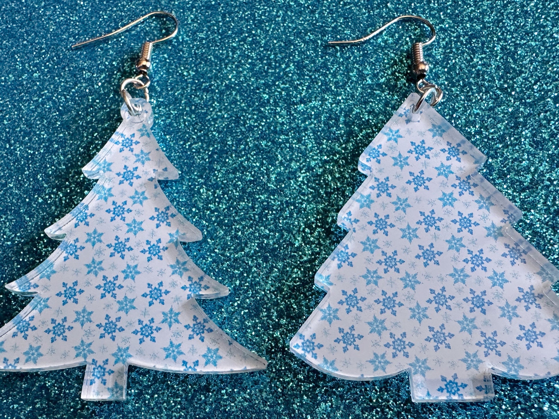 Snowy Christmas Tree Earrings: Laser Cut Acrylic Trees, Snow, Snowflakes, X-mas, Xmas Earrings, White Christmas, Best Gifts for Her/Him/Them