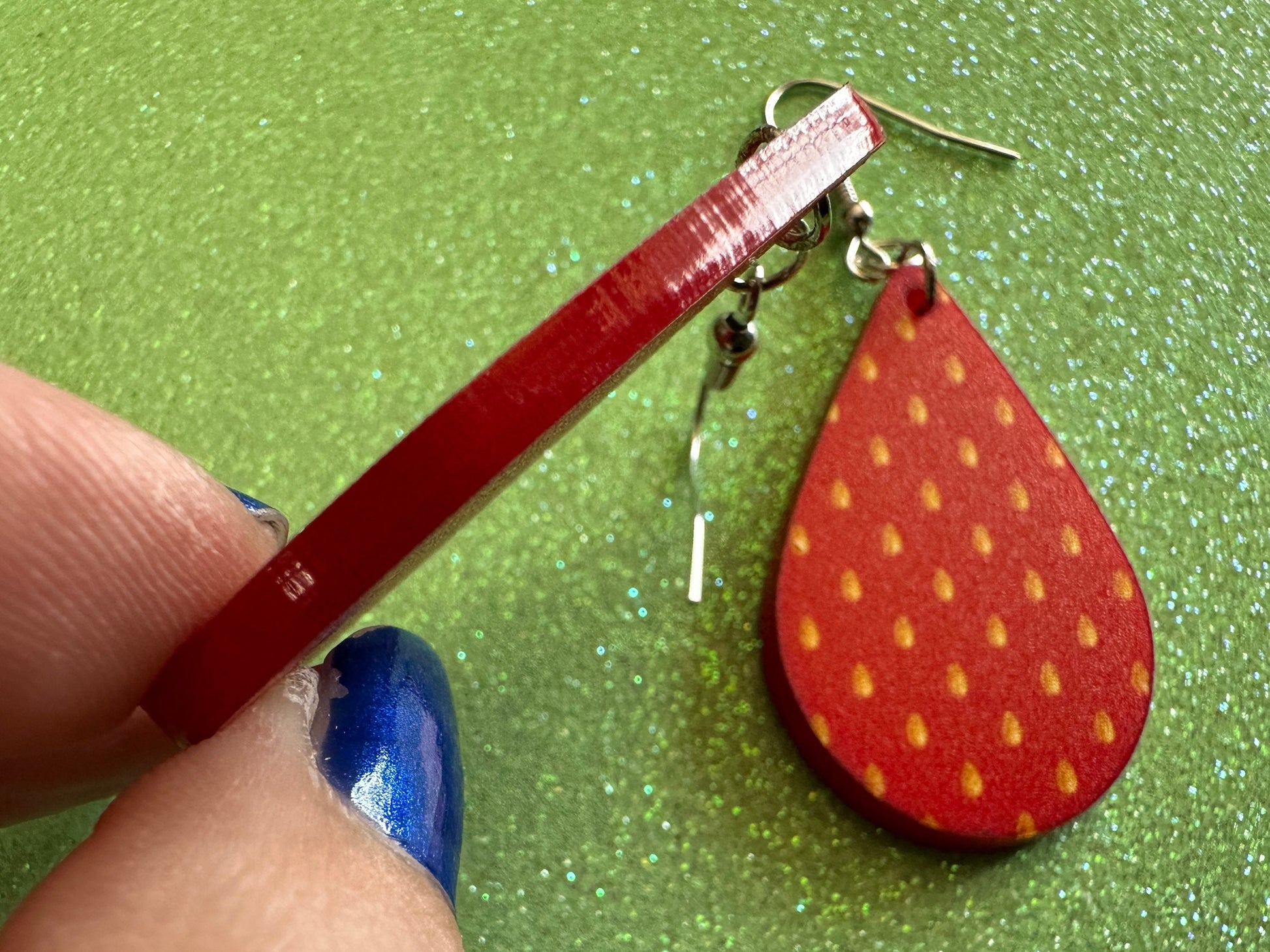 Strawberry Earrings: Laser Cut Acrylic Strawberries, Fruit, Heart, Fruits, Red Earrings, Summer Vibes, Food Earrings, Gifts for Her/Him/Them