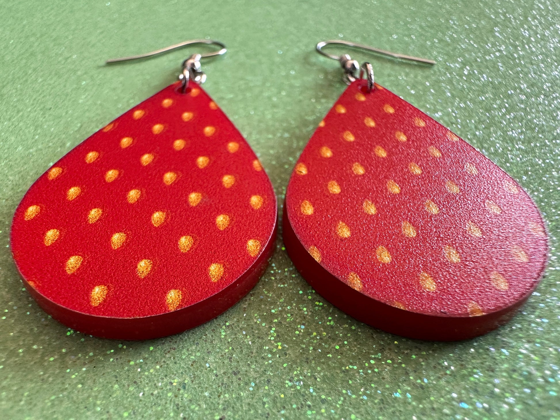 Strawberry Earrings: Laser Cut Acrylic Strawberries, Fruit, Heart, Fruits, Red Earrings, Summer Vibes, Food Earrings, Gifts for Her/Him/Them