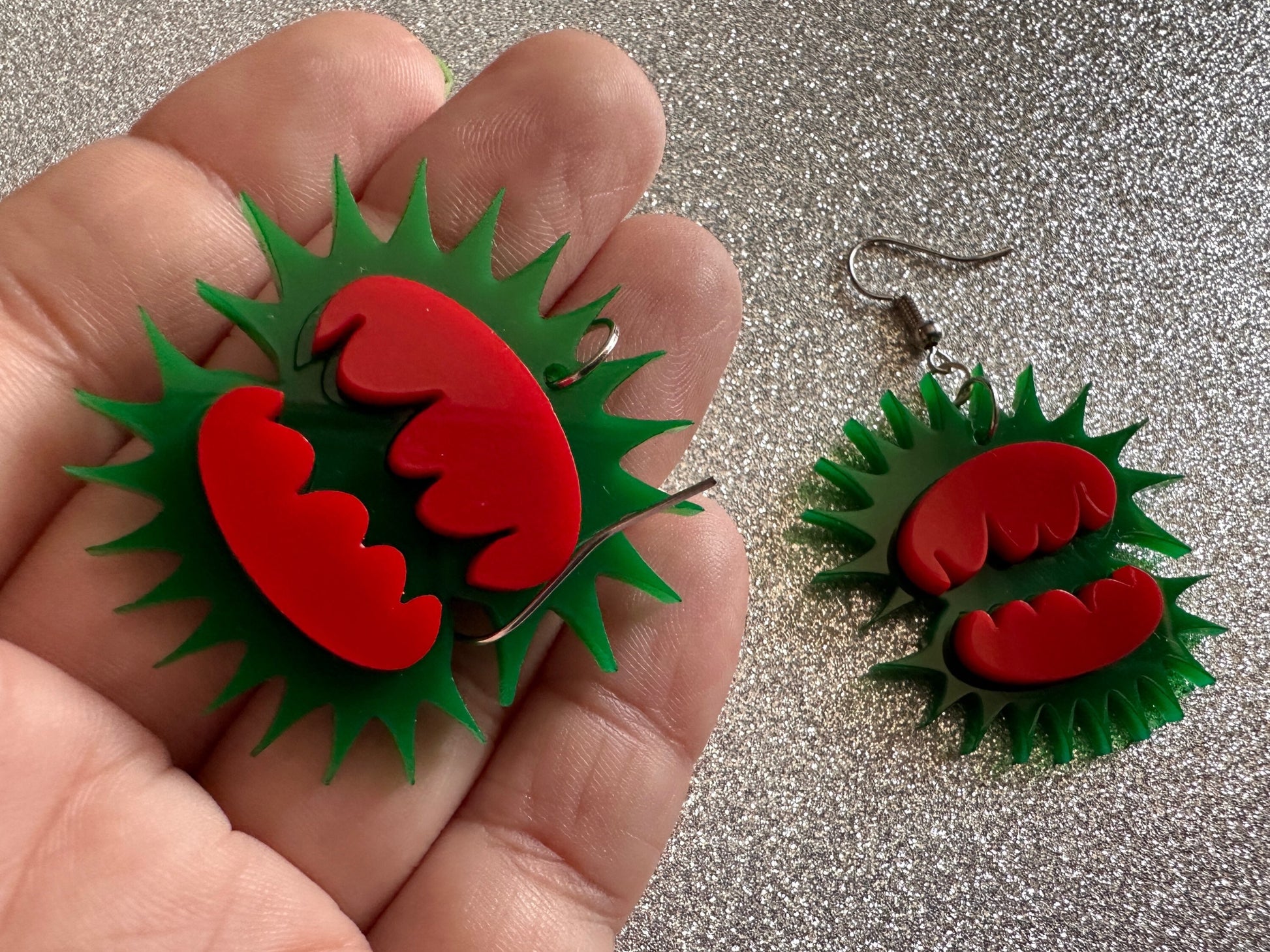 Venus Fly Trap Earrings: Exotic Plants, Green Earrings, Laser Cut Acrylic Jewelry, Carnivorous Plants, Unique Gifts for Her/Him/Them