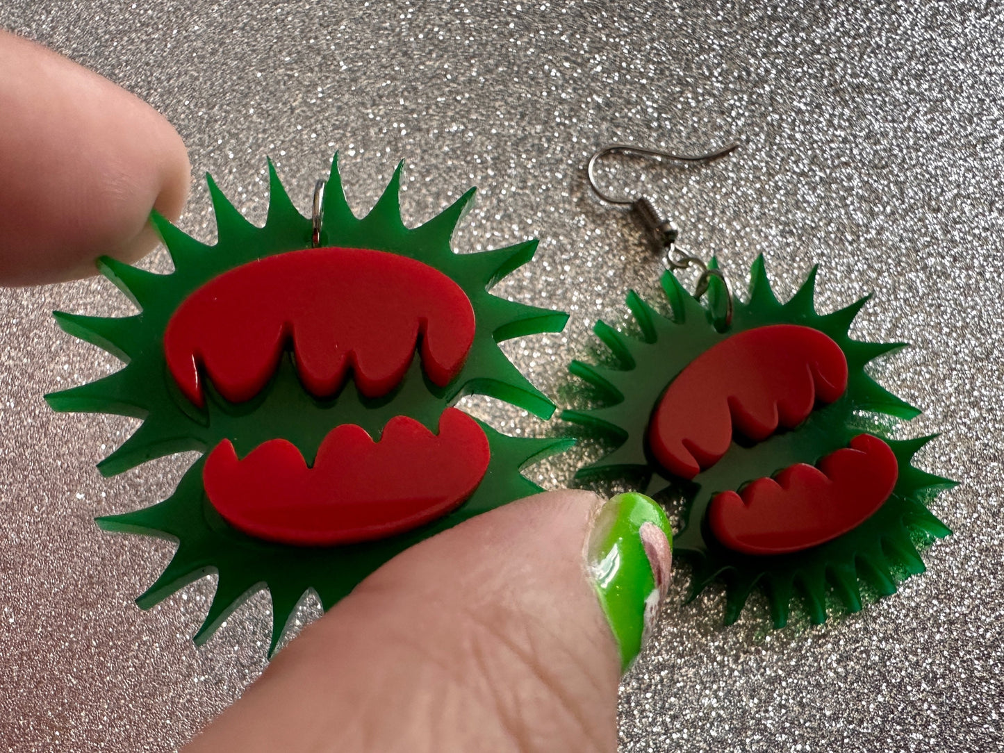 Venus Fly Trap Earrings: Exotic Plants, Green Earrings, Laser Cut Acrylic Jewelry, Carnivorous Plants, Unique Gifts for Her/Him/Them