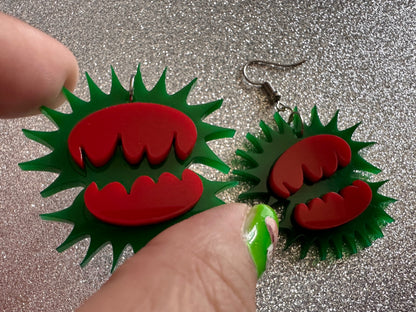 Venus Fly Trap Earrings: Exotic Plants, Green Earrings, Laser Cut Acrylic Jewelry, Carnivorous Plants, Unique Gifts for Her/Him/Them